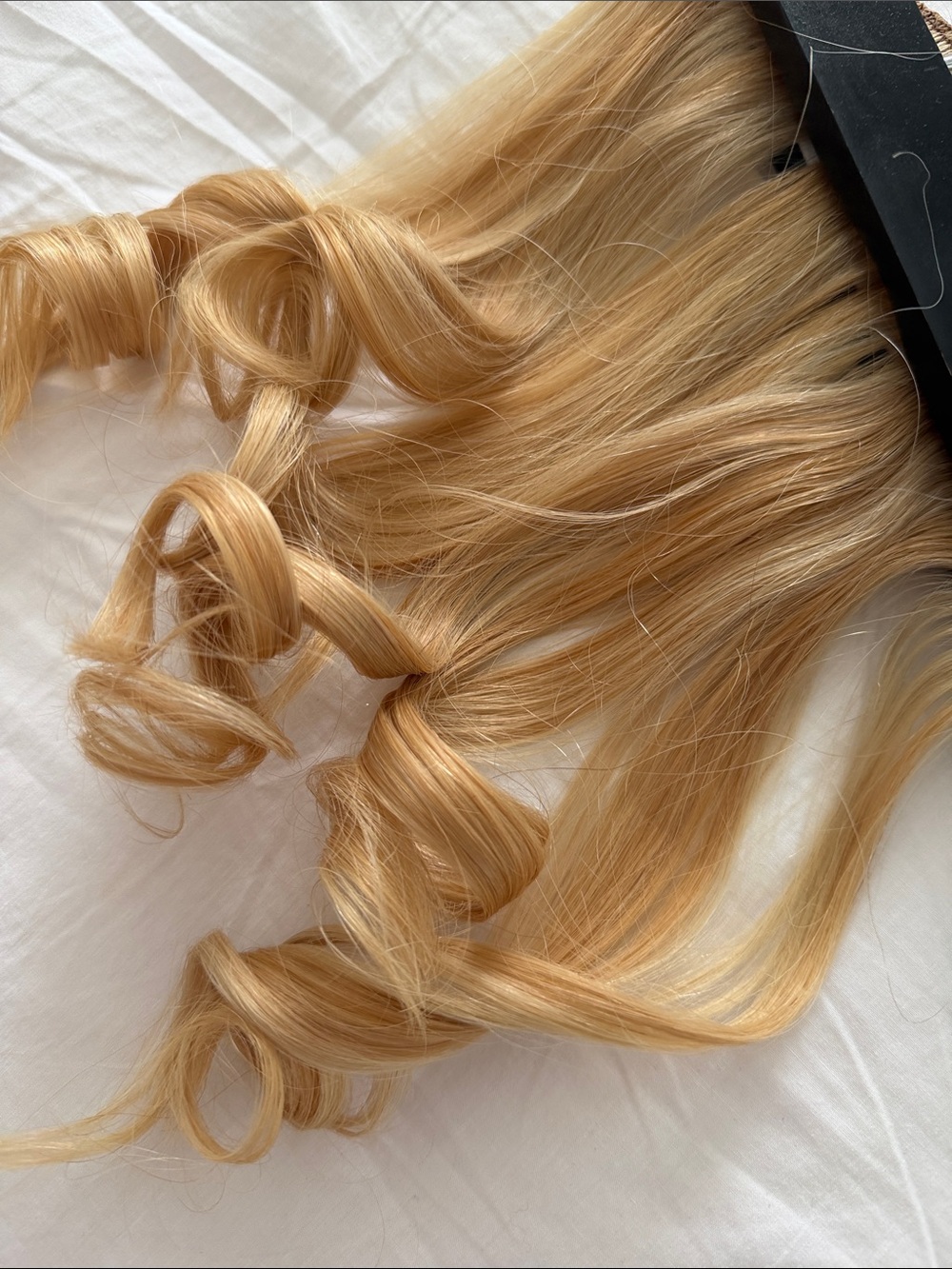 Light Blonde Clip-In Hair Extensions - Natural Golden Blonde Human Wig